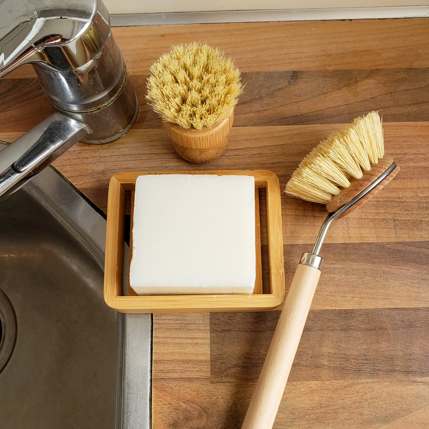 Sapone lava piatti solido